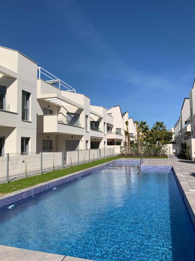 Apartamento Amalia Delux En Торевиеха Екстериор снимка